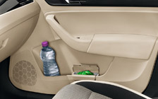 Kosz na śmieci do drzwi